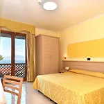 Hotell Il Nido 3*