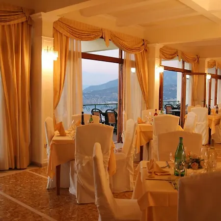 Szálloda Il Nido Sorrento