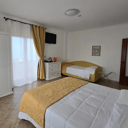 Szálloda Il Nido 3*
